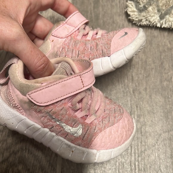 Light Pink Toddler Nike - Picture 6 of 6